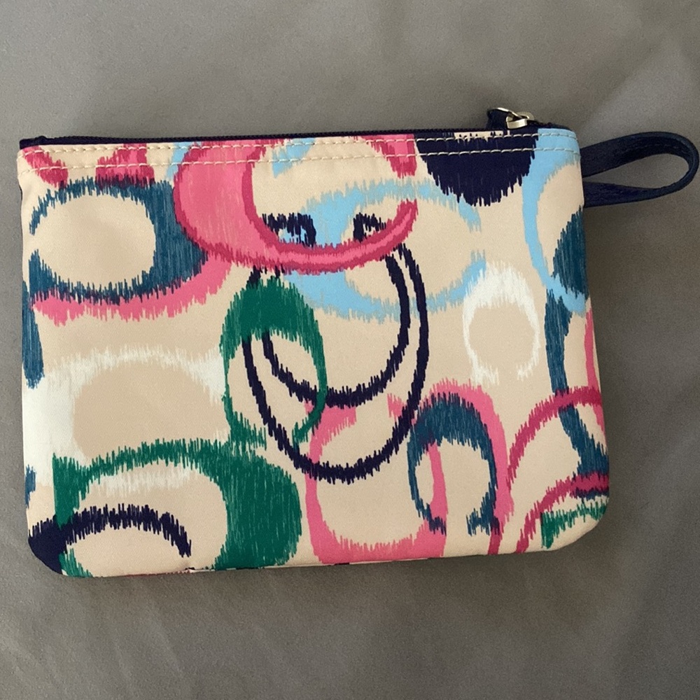 Coach Pouch - Picture 2 of 6